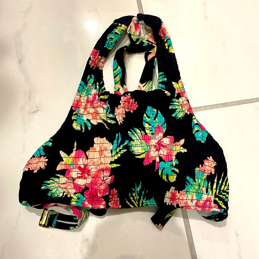 Halter swimsuit top